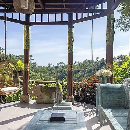 Villa Lembah Damai